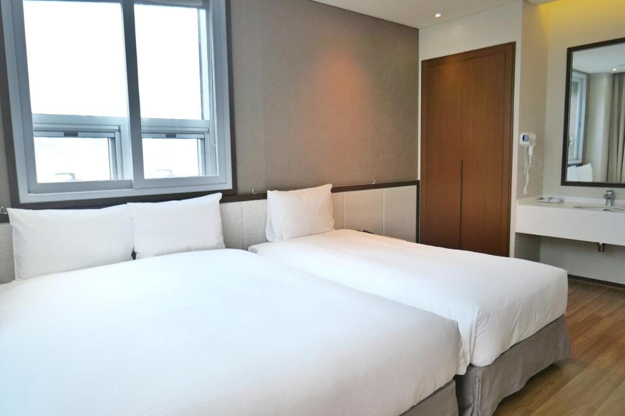 Rosana Hotel Seoul Exterior photo