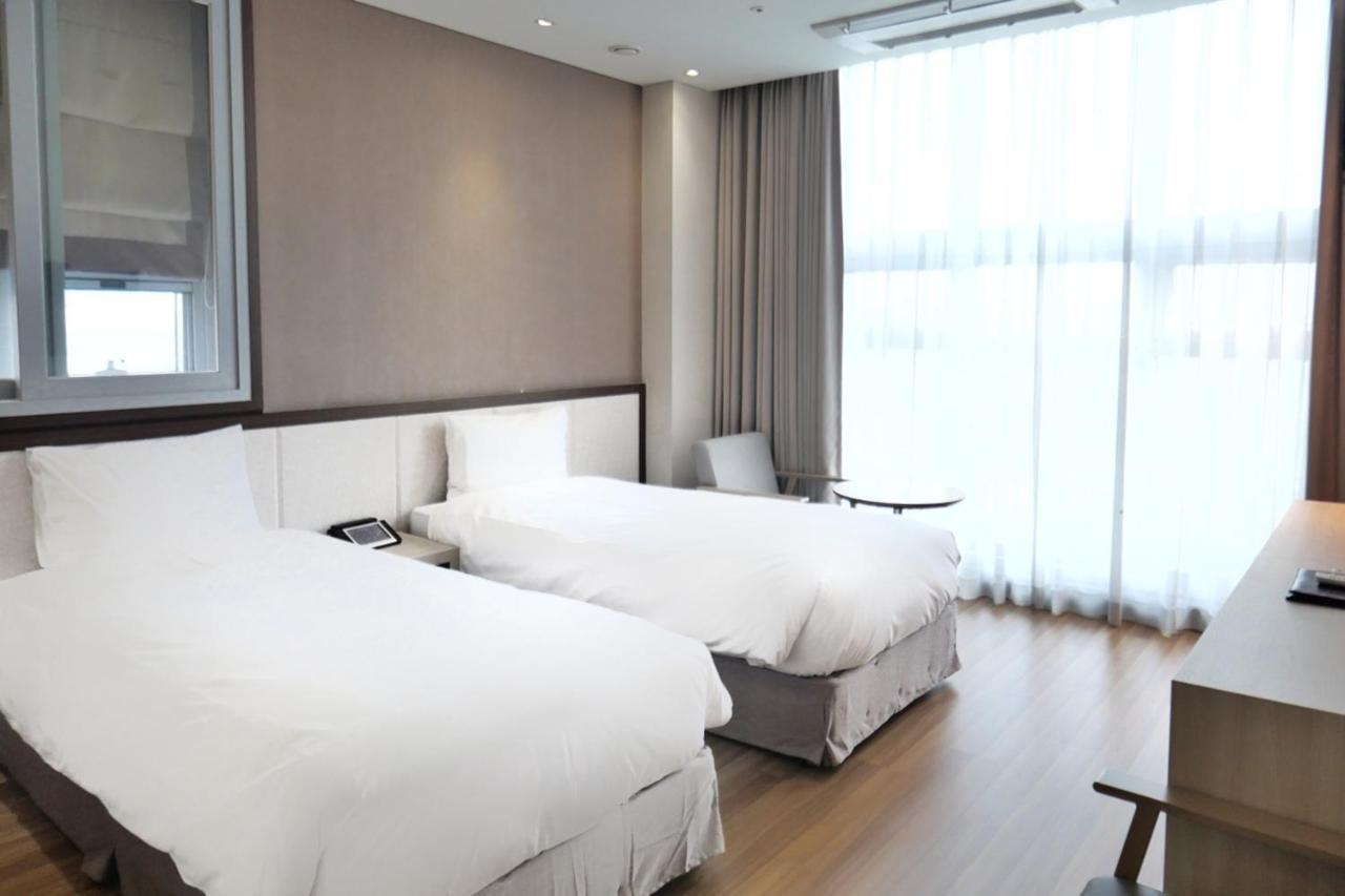 Rosana Hotel Seoul Exterior photo